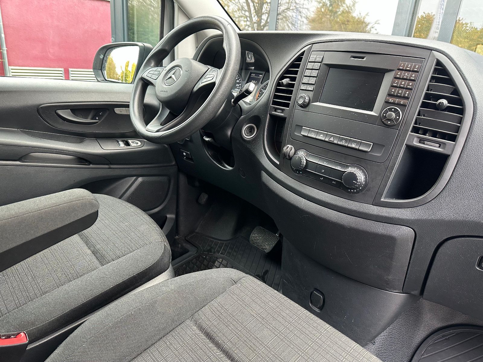 Fahrzeugabbildung Mercedes-Benz Vito 114 4Matic Kompakt Autom.*SORTIMO*AHK*NAVI*