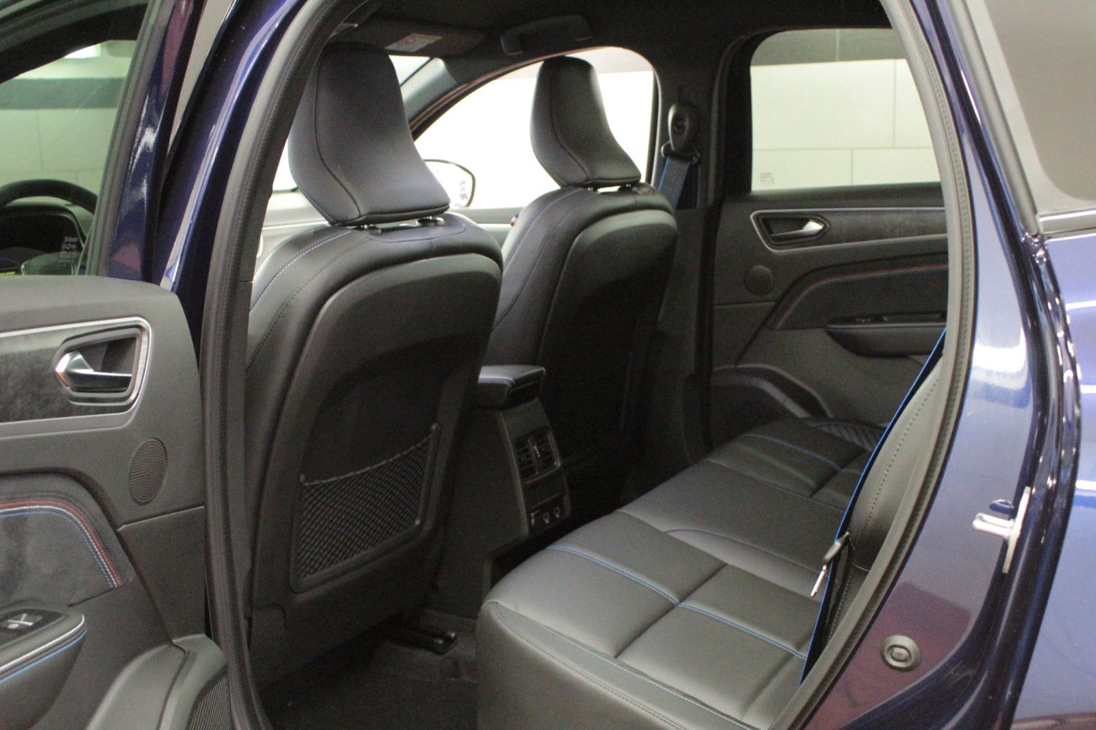 Fahrzeugabbildung Renault Arkana E-TECH Full Hybrid 145 Esprit Alpine BOSE