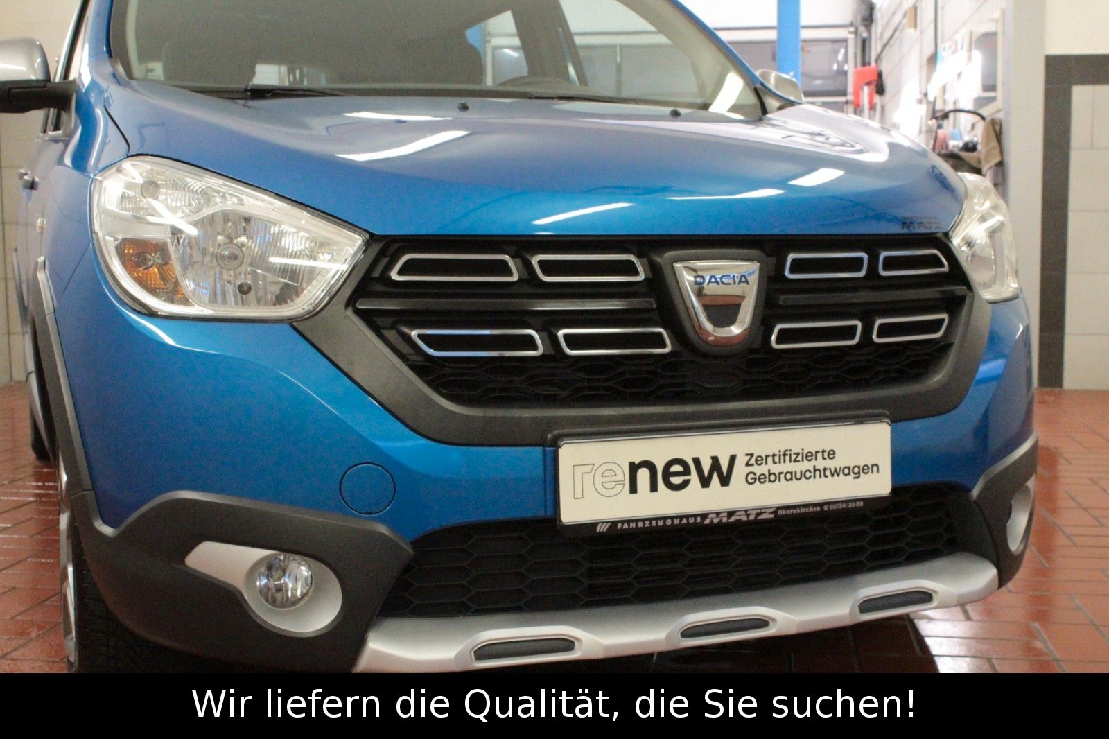 Fahrzeugabbildung Dacia Lodgy SCe 100 Stepway*7-Sitzer*Navi*