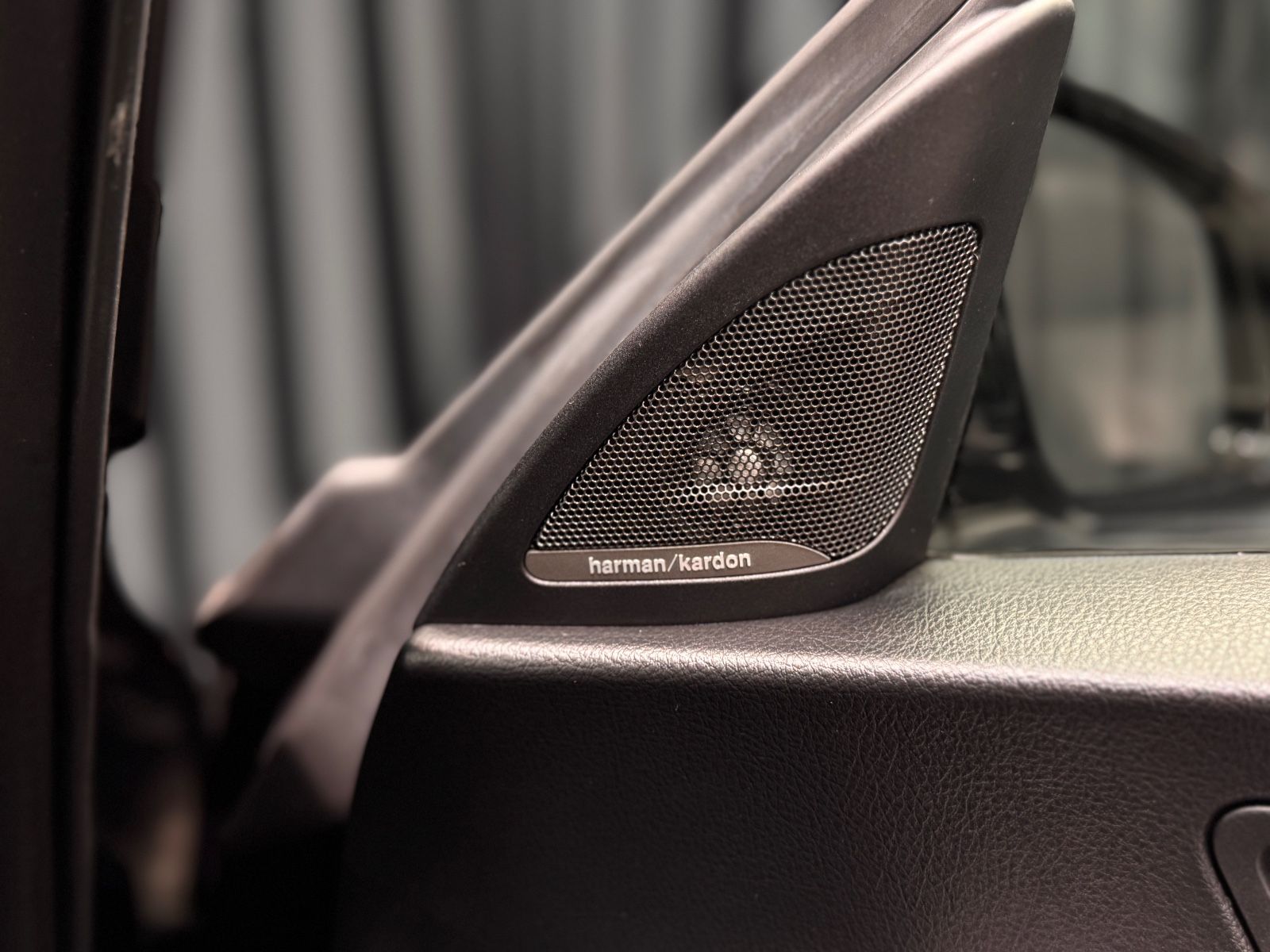 Fahrzeugabbildung BMW M240i Coupe xDrive|M-PERFORMANCE|1.HAND|