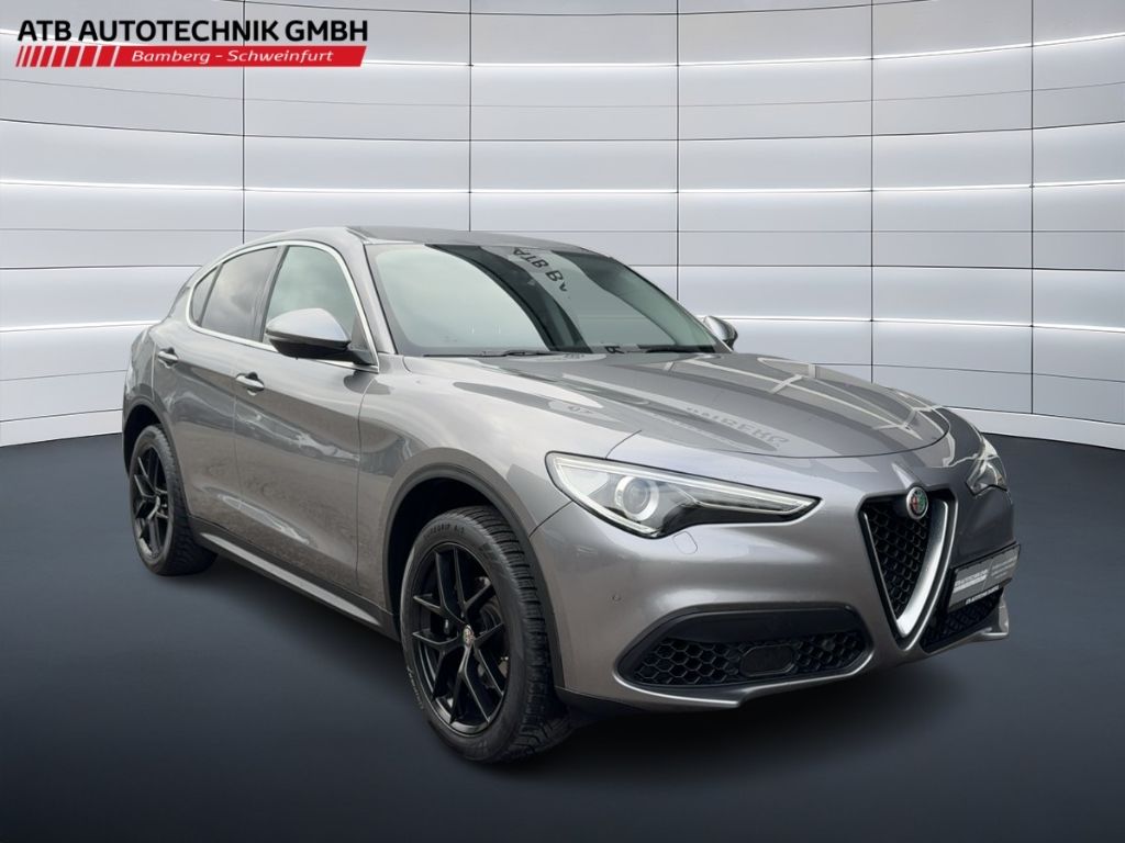 Fahrzeugabbildung Alfa Romeo Stelvio First Edition ALLRAD NAVI  HI-FI