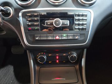 Mercedes A 180 - 12