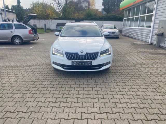 Skoda Superb Combi Style