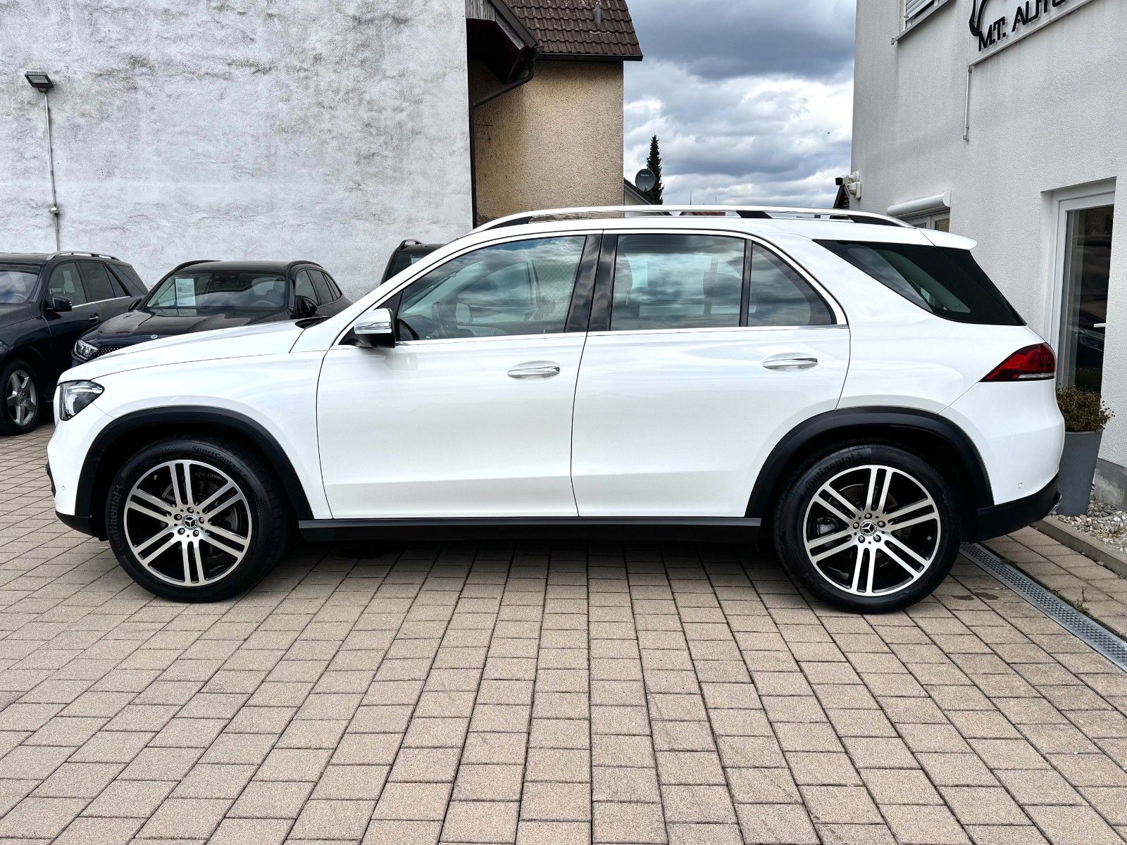 Mercedes-Benz GLE 300*4M*EXCLUSIVE 21*AHK*NAVI*LED*DISTR+*360° foto 8