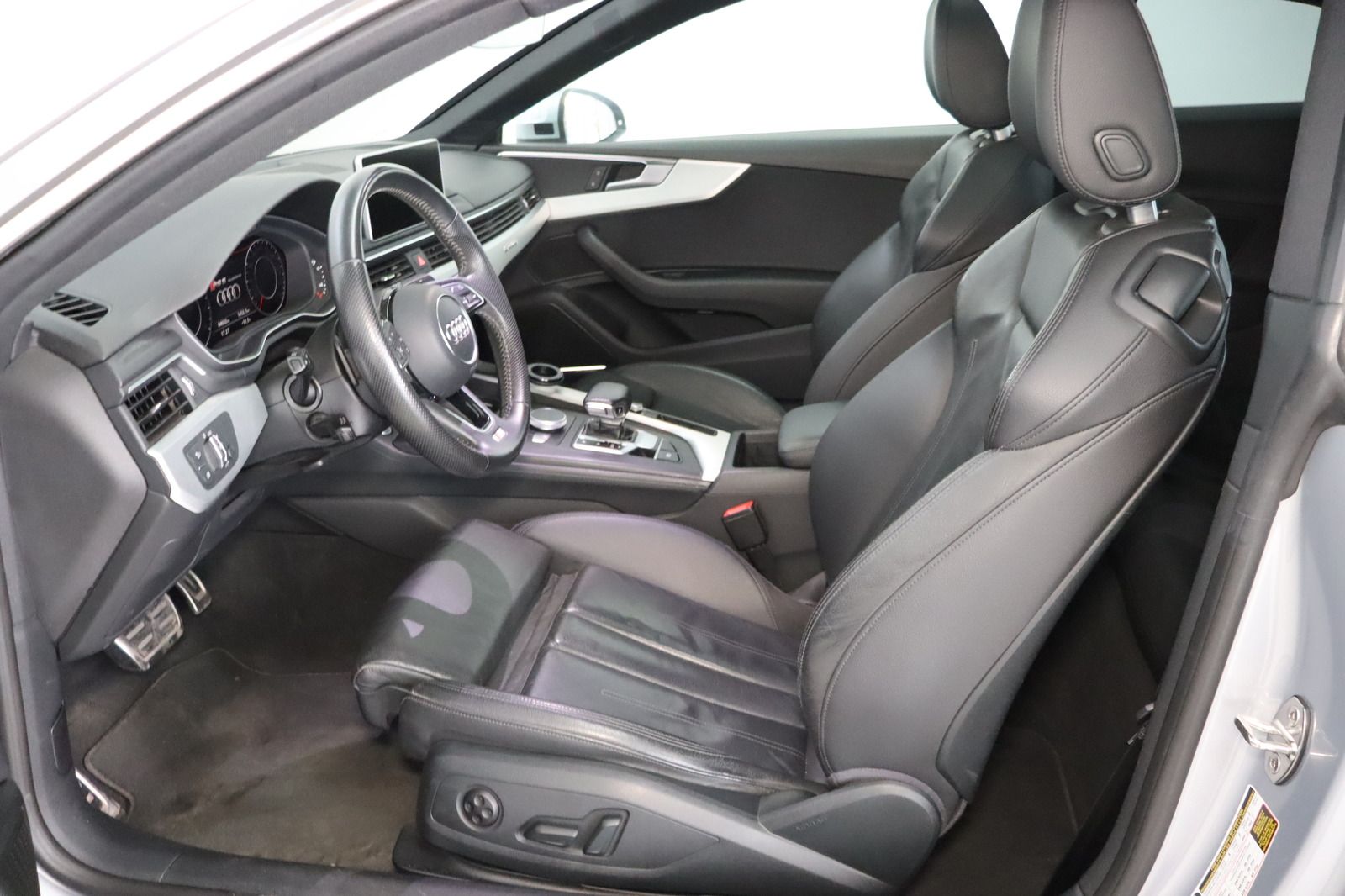 Fahrzeugabbildung Audi A5 Coupe 2.0 TFSi S-line Quattro S-tronic