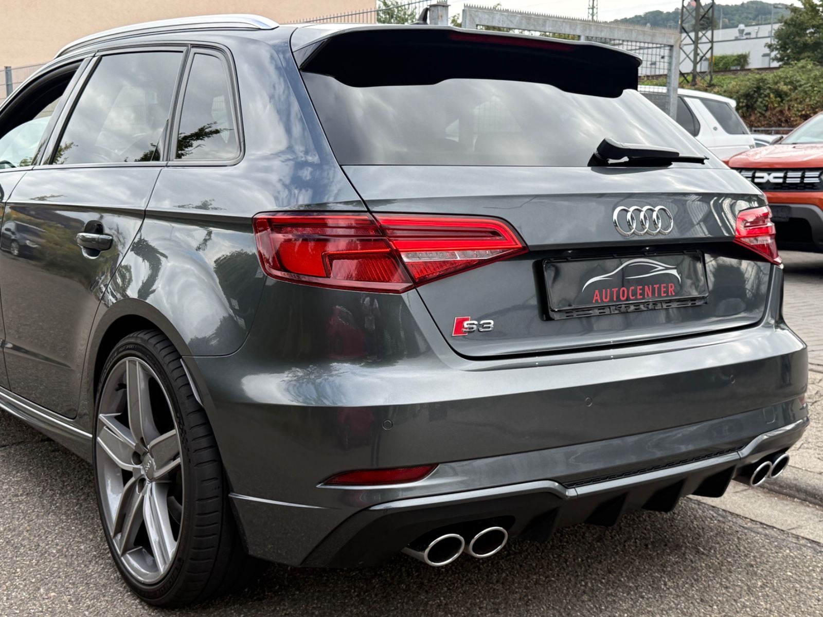 Audi S3 Sportback 2.0TFSI quattro S-Tronic Exclusive foto 11