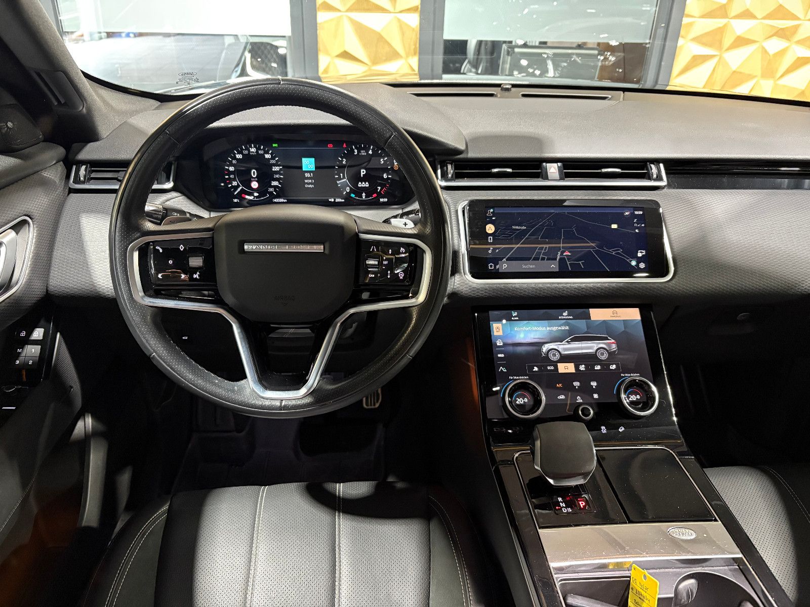 Fahrzeugabbildung Land Rover Range Rover Velar R-Dynamic SE/PANO/MEMORY/APPLE
