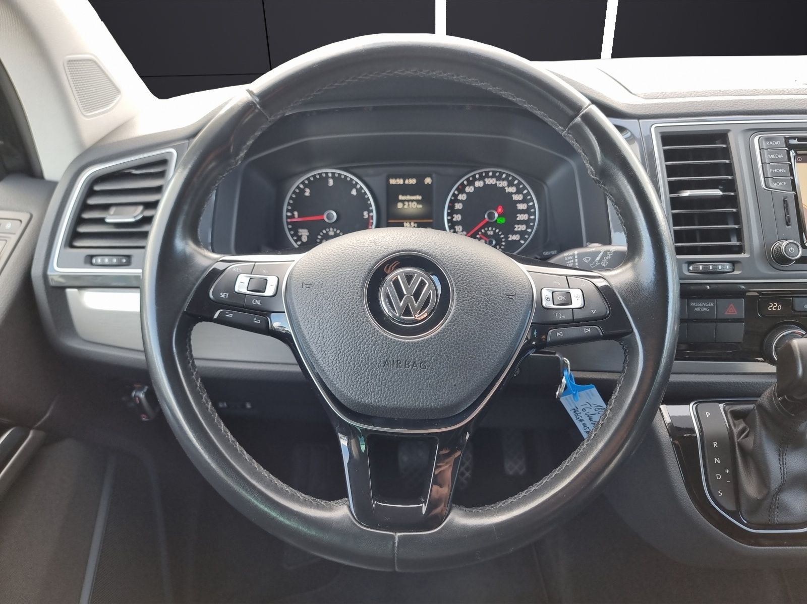 Fahrzeugabbildung Volkswagen T6 Multivan TDI DSG Comfortline LEDER STH 7-SITZ