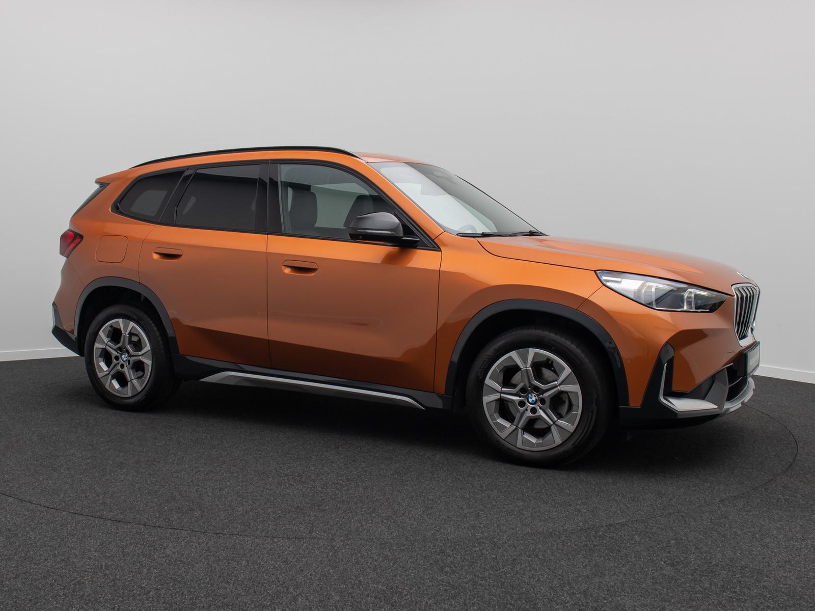 BMW X1 sD18d xLine Panorama 360° HUD DAB AHK Komfort, миниатюра 4