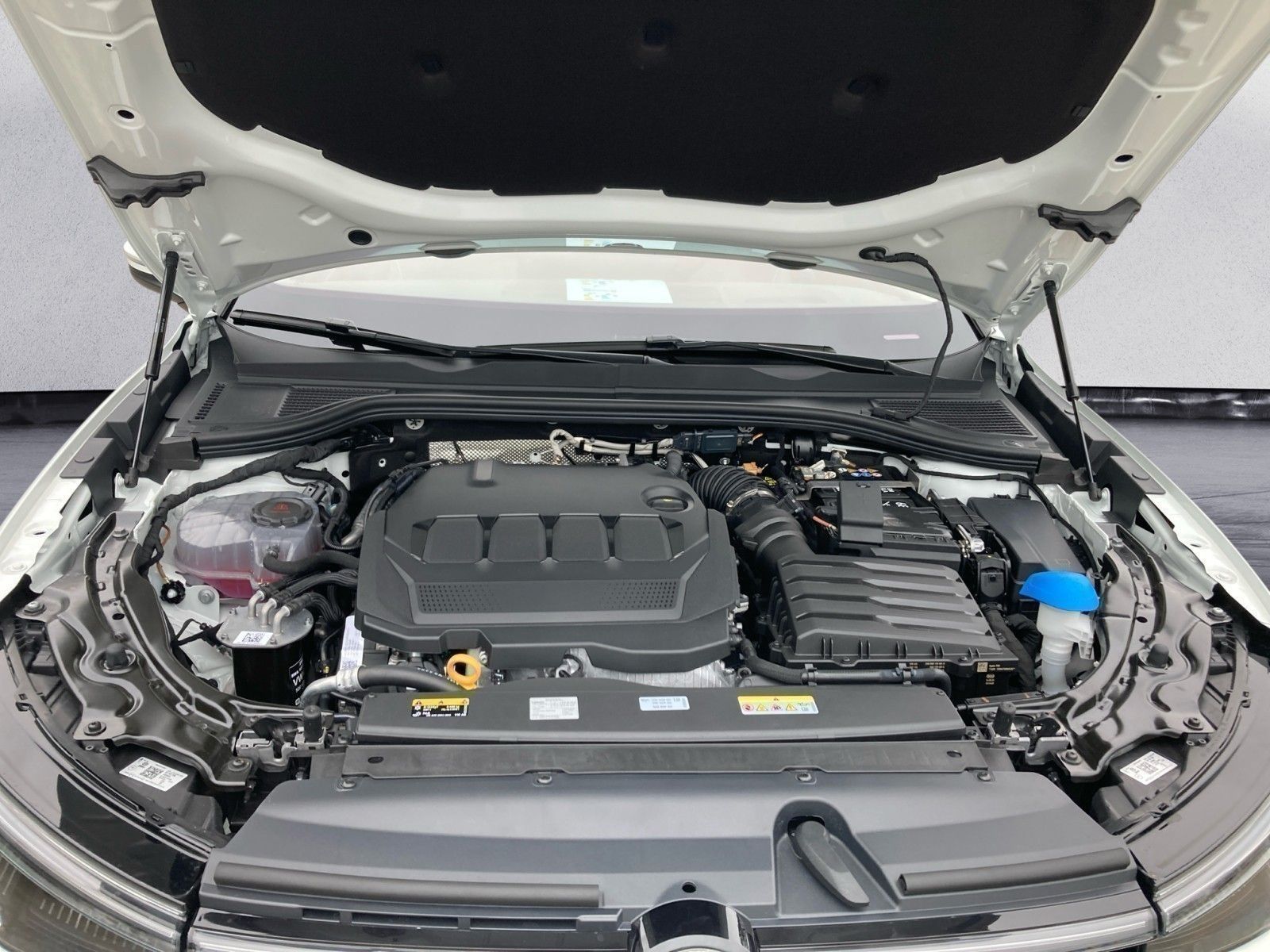 Volkswagen Passat - Bild 11