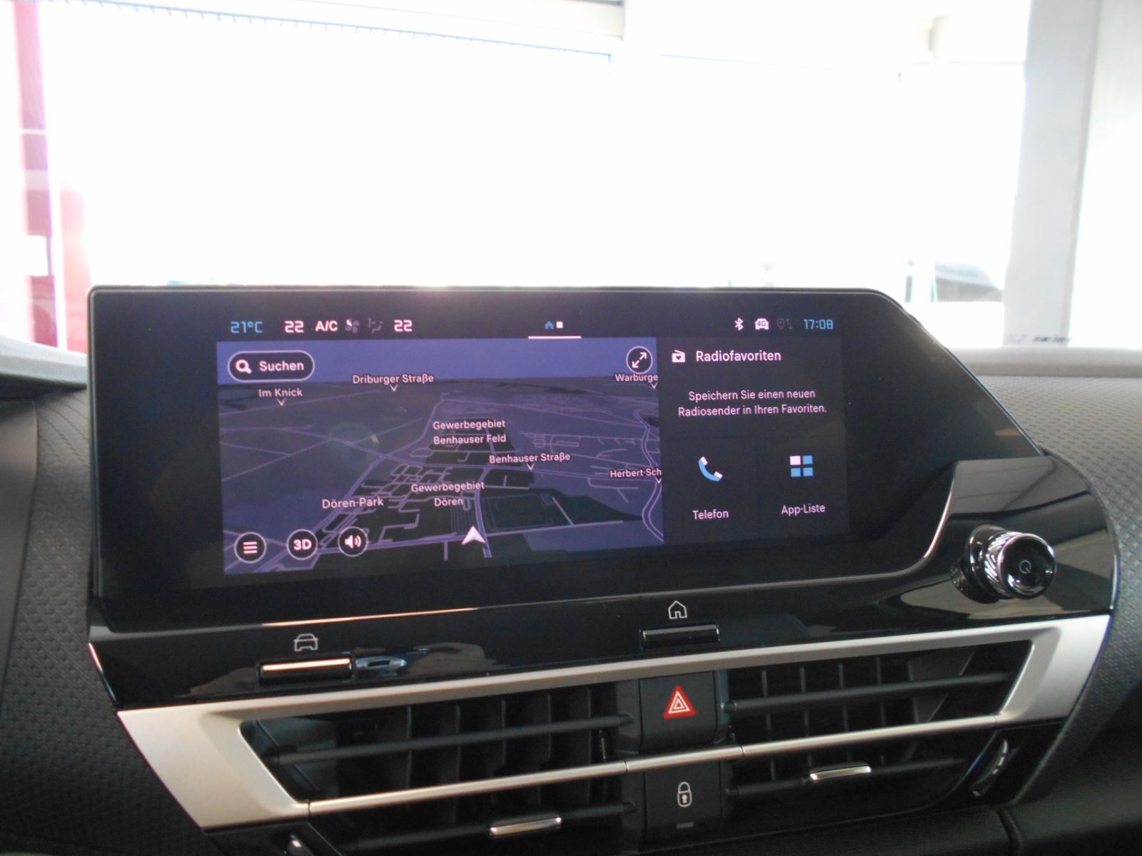 Fahrzeugabbildung Citroën C 4 Hybrid 136 e-DCS6 Max Facelift