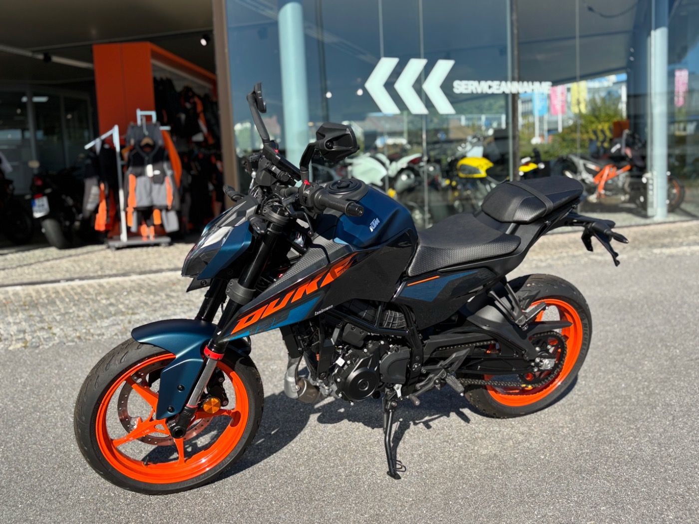 Fahrzeugabbildung KTM 125 Duke Modell 2025