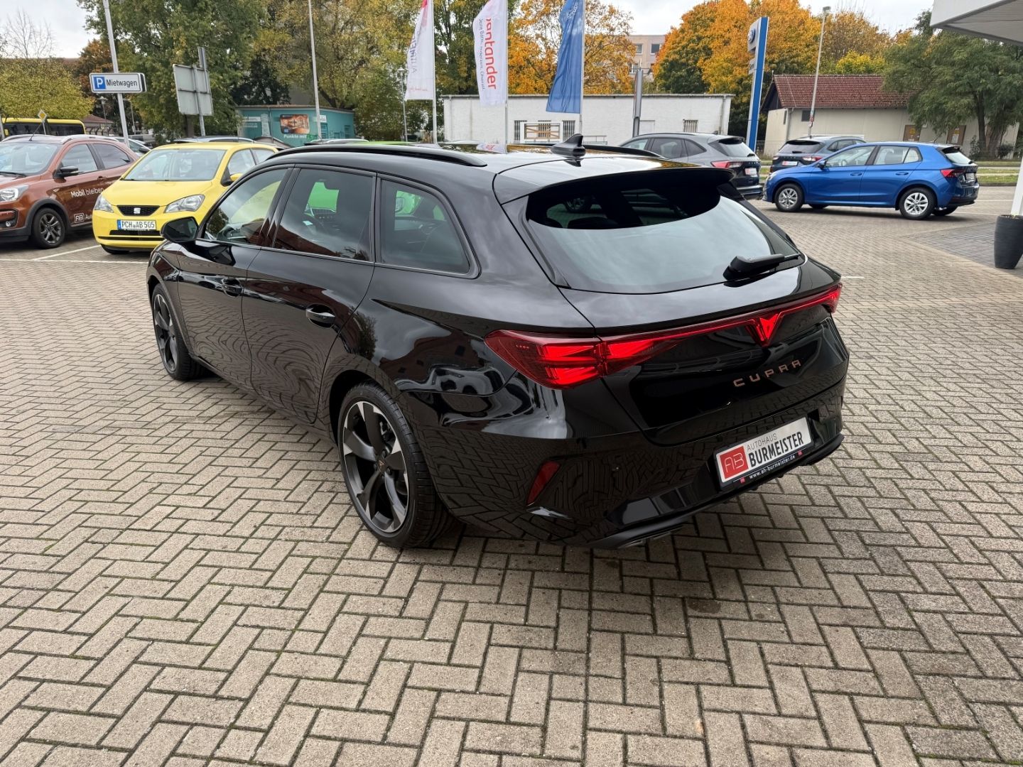 Fahrzeugabbildung CUPRA Leon Sportstourer 1.5 eTSI 110 kW Sportpaket Nav