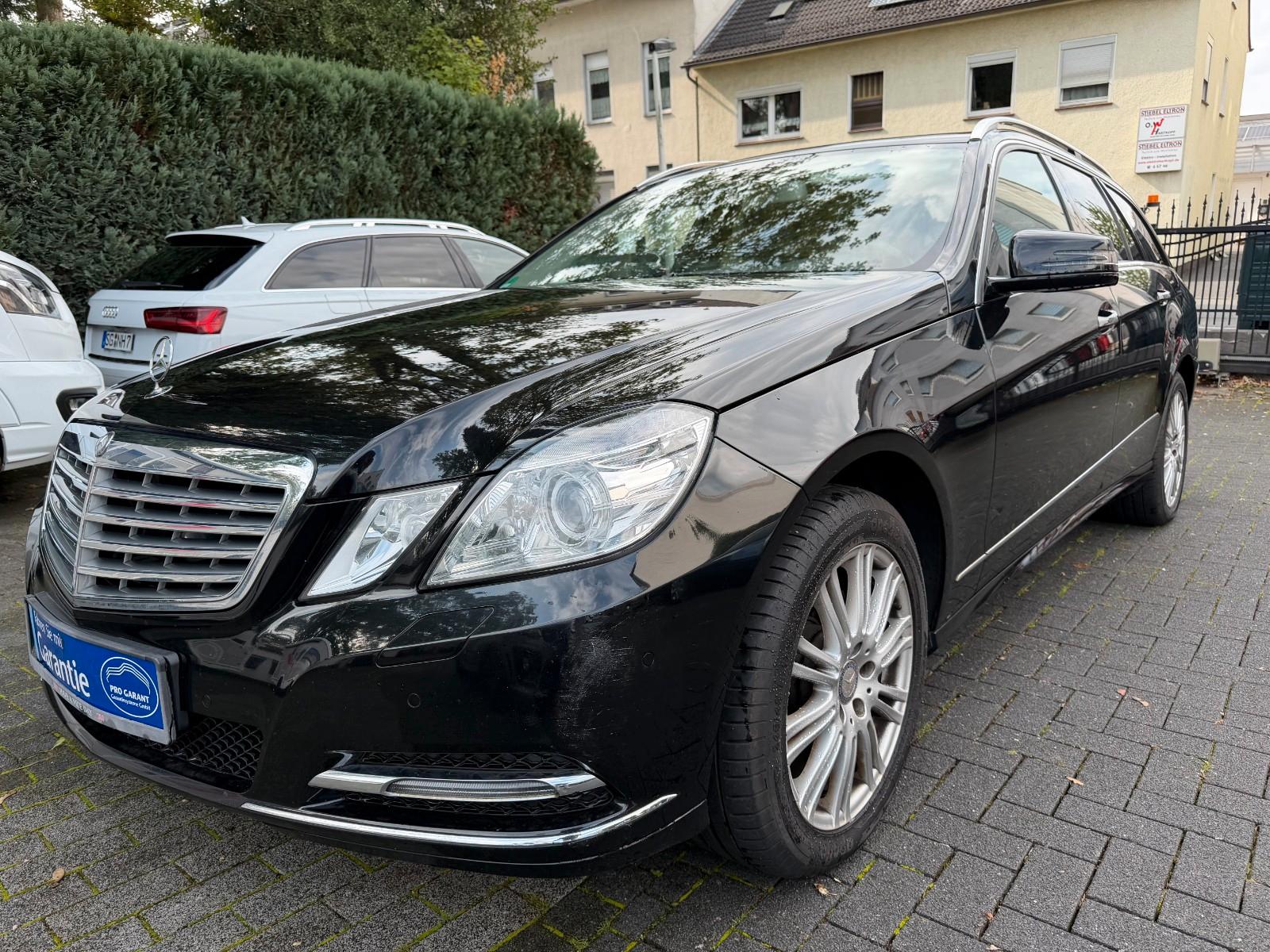 Mercedes-Benz E 200 CDI T BlueEFFICIENCY 7-G+Navi+AHK+Xenon