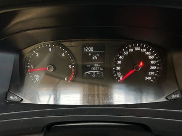 Volkswagen T6 Caravelle *1. Hand*Klima*Standhzg*8 Sitzer*