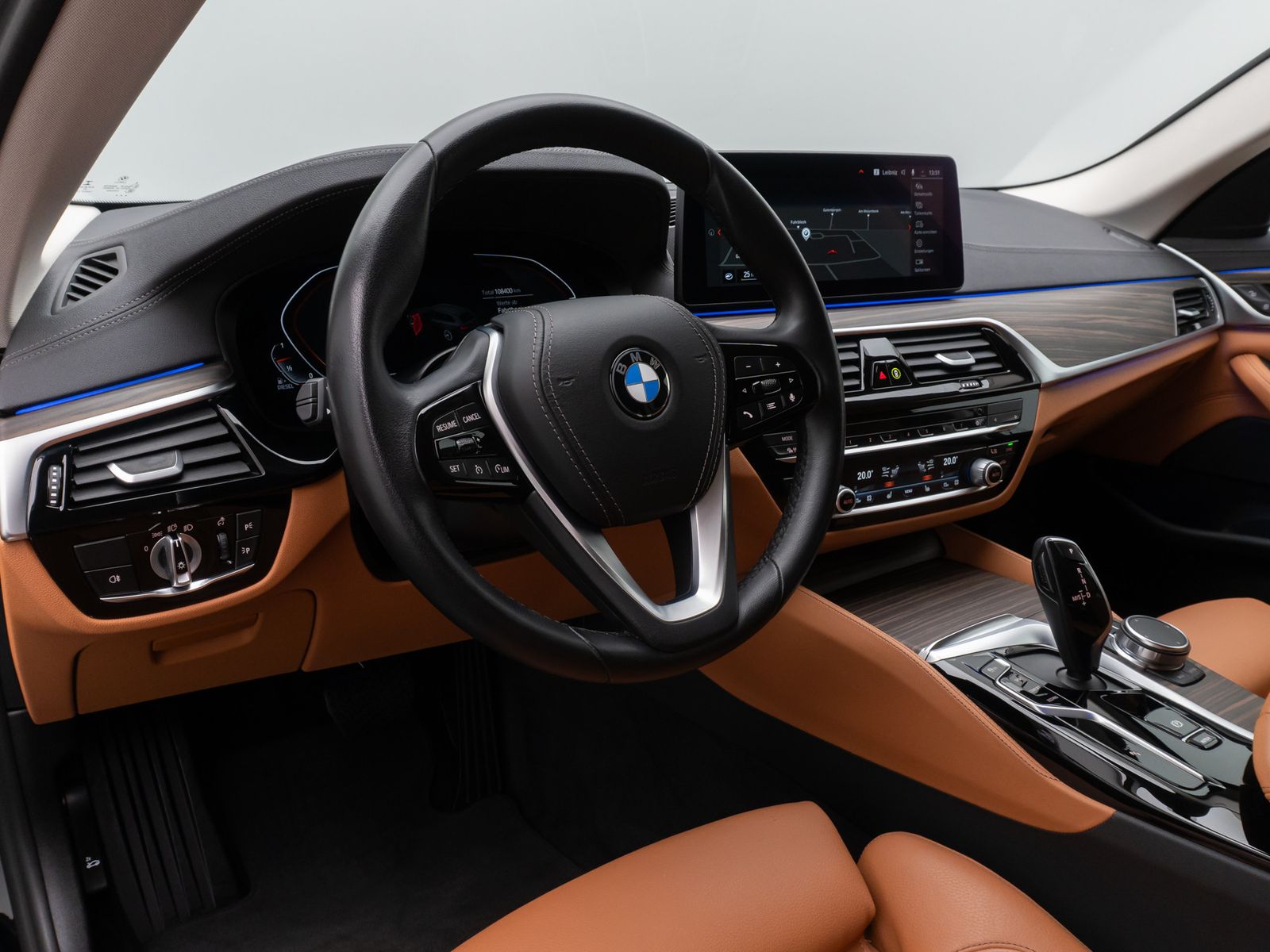 Fahrzeugabbildung BMW 520d xD Luxury Line DAB HUD Kamera Laser Komfort