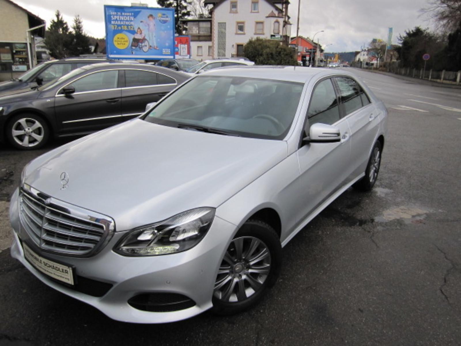 Mercedes-Benz E 220 CDI BlueEfficiency ~ Automatik ~ AHK ~ Nav