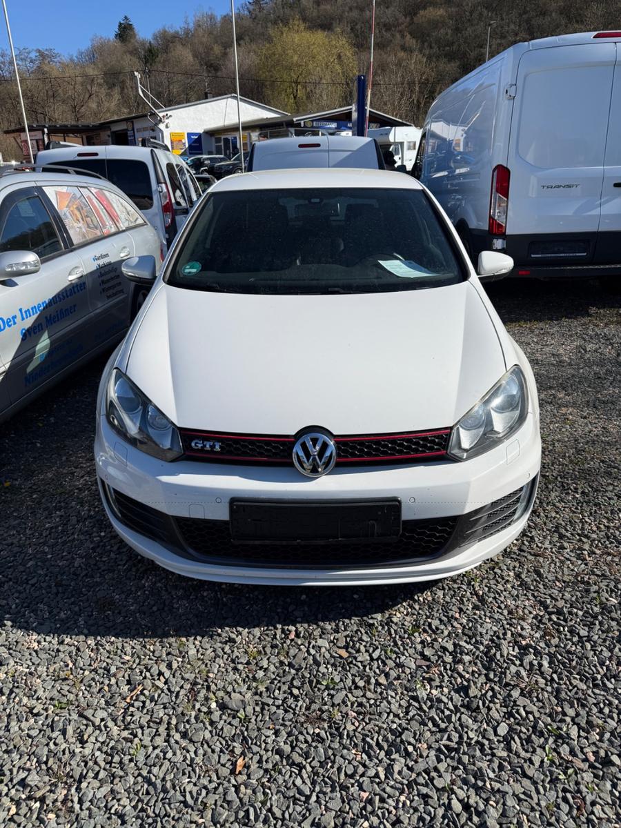 Volkswagen Golf VI GTI