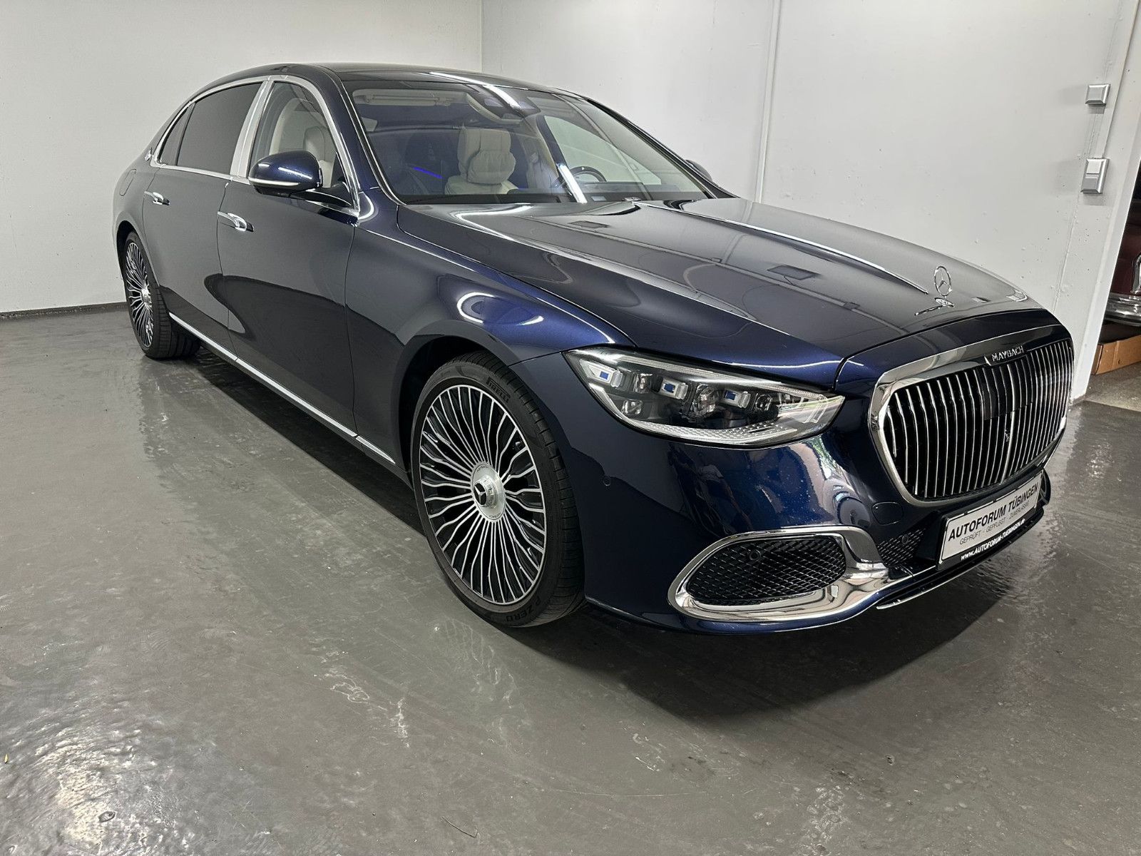 Fahrzeugabbildung Mercedes-Benz S 680 Maybach 4MATIC *PANO*Klapptisch*FIRSTCLASS