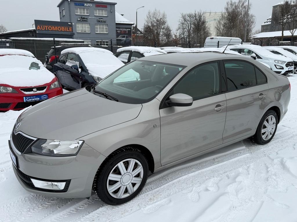 Skoda Rapid 1.2/Klima/AHK/1.Hd/Insp. + TÜV neu!