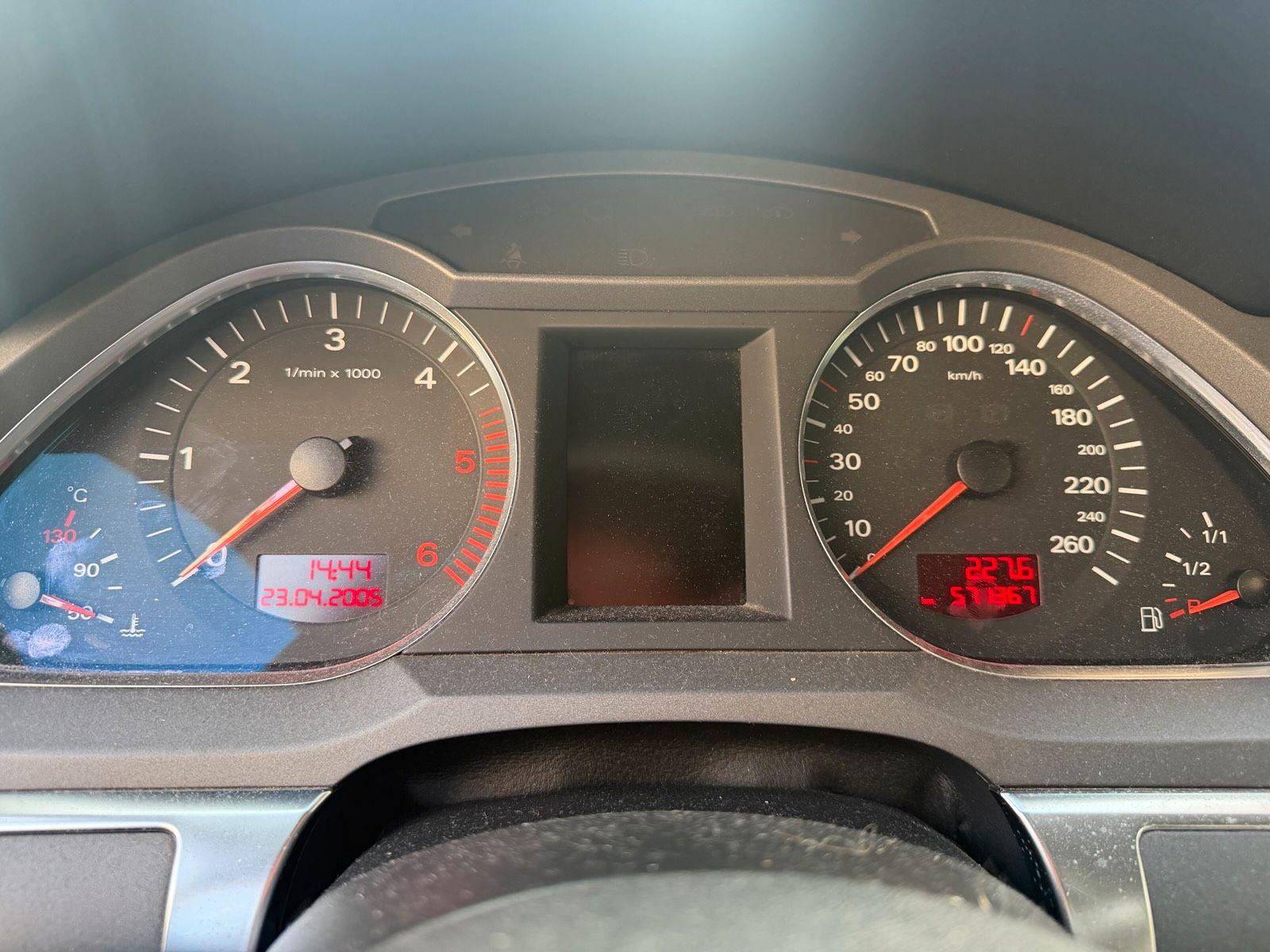 Audi A6 2005 — photo 8