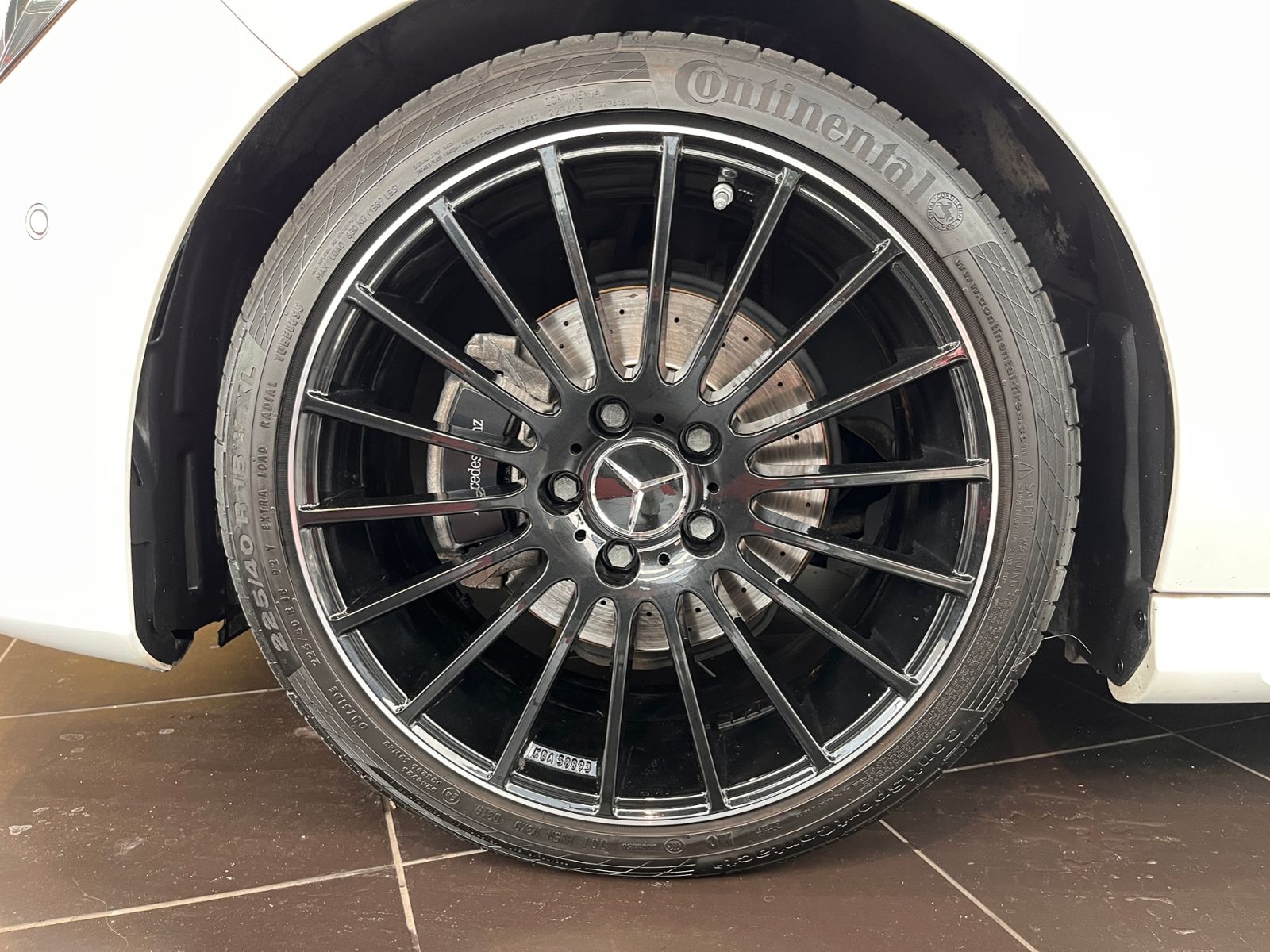 Fahrzeugabbildung Mercedes-Benz CLA 200 AMG Night PANO H/K LED
