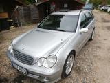 Mercedes-Benz C 220 C -Klasse T-Modell C 220 T CDI - gebrauchte Mercedes-Benz C 220 aus dem Jahr 2004