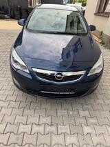Opel Astra Limousine 1.6 - Opel Astra in Kassel