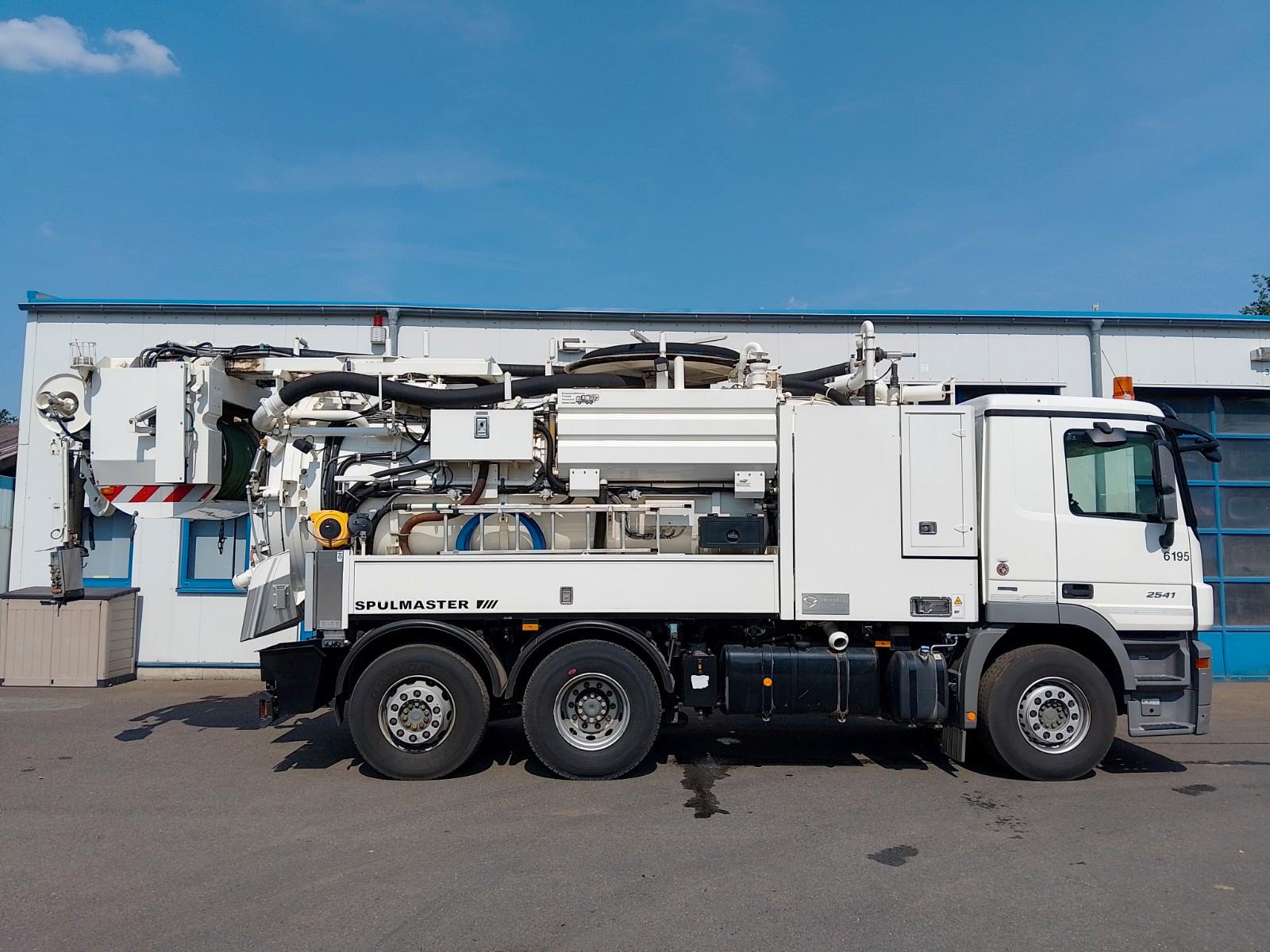 Mercedes-Benz 2541 Wiedemann Kombi