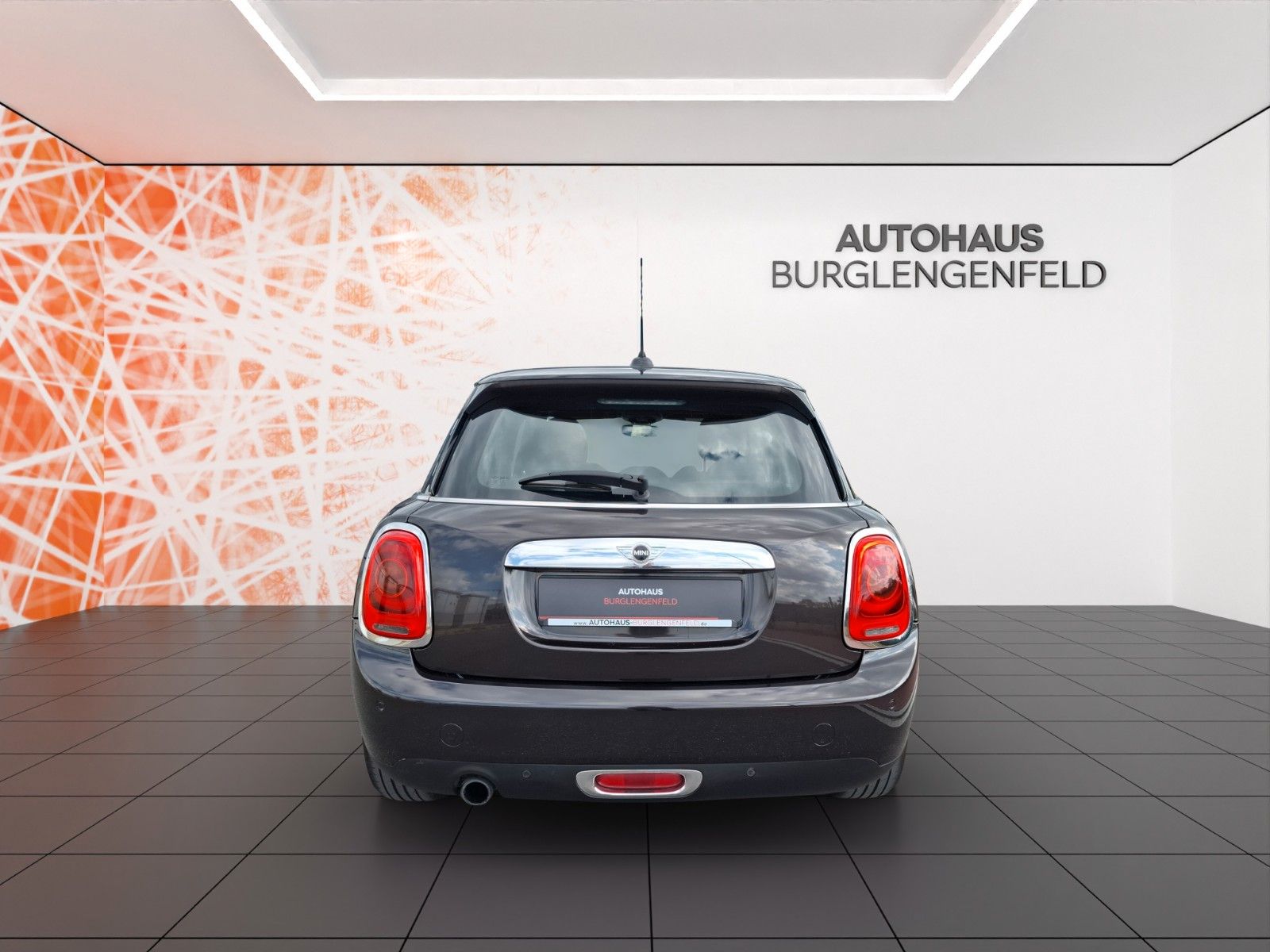 Fahrzeugabbildung MINI 5-trg.  ! NAVI ! SHZ ! PDC !