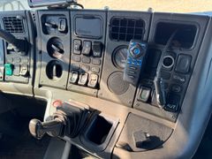 Fahrzeugabbildung Scania 144G 460