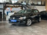 Volkswagen Golf VII *Massage*TEMPO*KLIMA*NAVI*SitzHZ* - Limousine bis 10.000 Euro