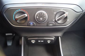 Hyundai i20 1.0T-GDI NAVI-KLIMA-KAMERA-SHZG-TEMPOMAT-PDC