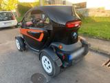 Renault Twizy mit Fenster und Anhängerkupplung - Renault Twizy aus 2012