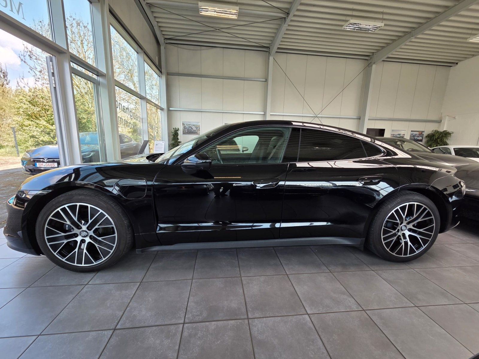 Fahrzeugabbildung Porsche Taycan/Bose/20 Zoll Aero-Rad/Matrix/SOH 91%