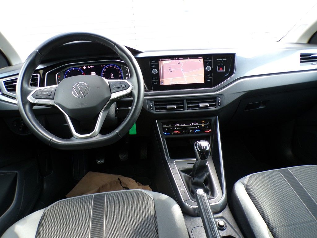 Fahrzeugabbildung Volkswagen Polo 1.0 l TSI Style