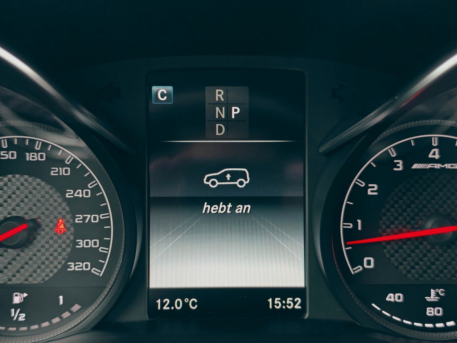 Fahrzeugabbildung Mercedes-Benz GLC 63 AMG 4Matic+, Burmester, Schalensitze, 360