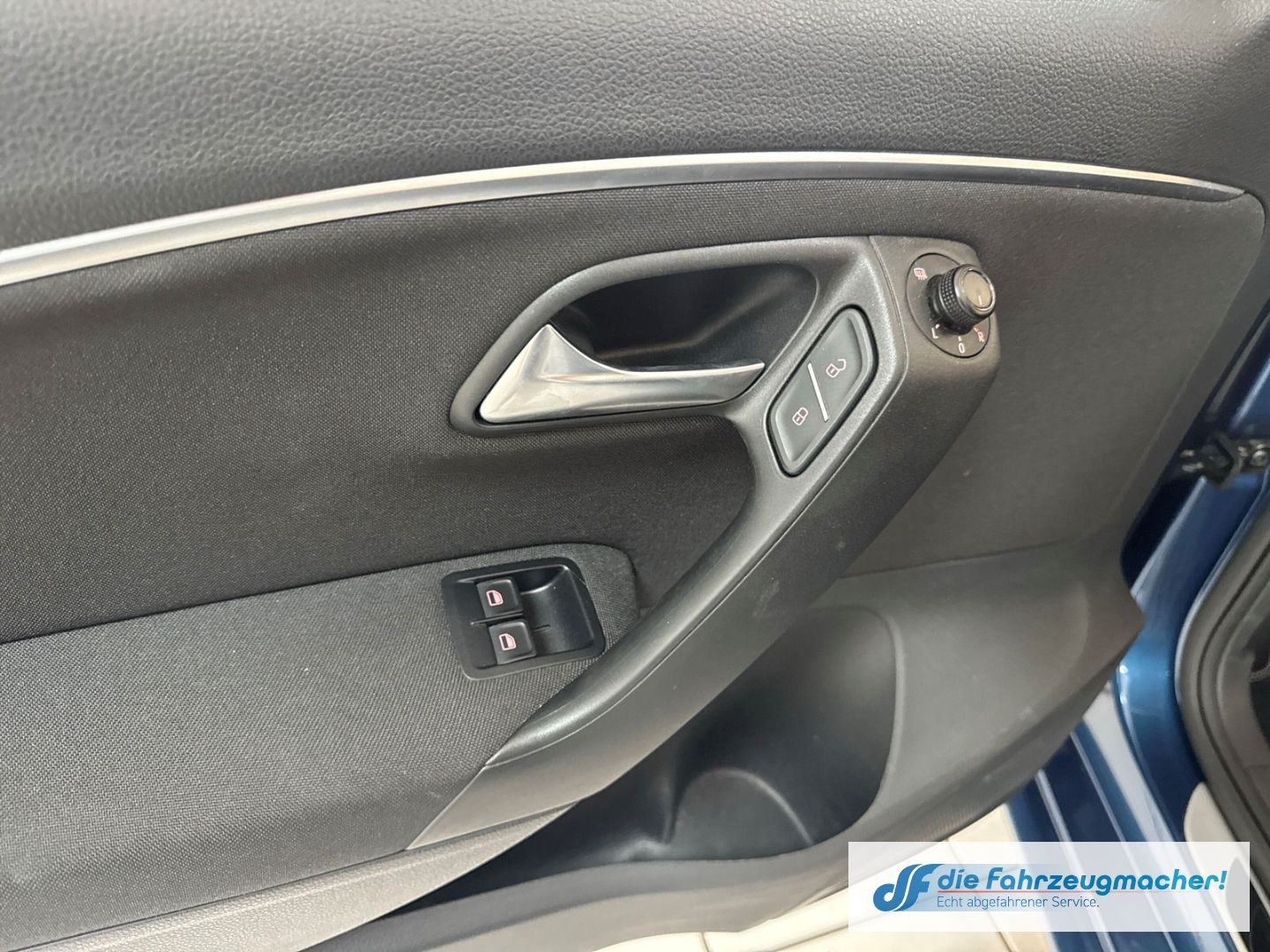 Fahrzeugabbildung Volkswagen Polo V Lounge BMT Start-Stopp AHK-abnehmbar Navi