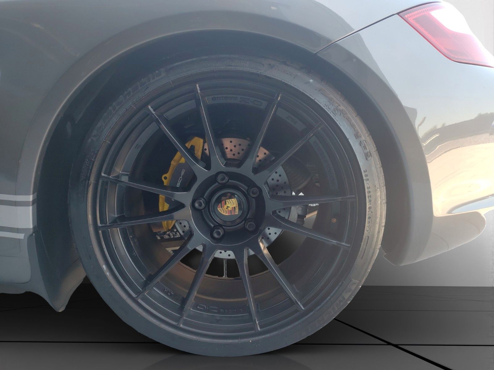 Fahrzeugabbildung Porsche Boxster ! AIR LIFT ! KLAPPENAUSPUFF ! TOP !
