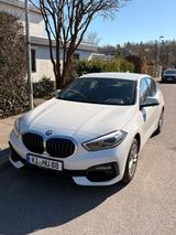 BMW 118i Sport Line, Automaik,LED, AHK - BMW 1er Reihe mit Benzin-Antrieb: Kombi, Automatik