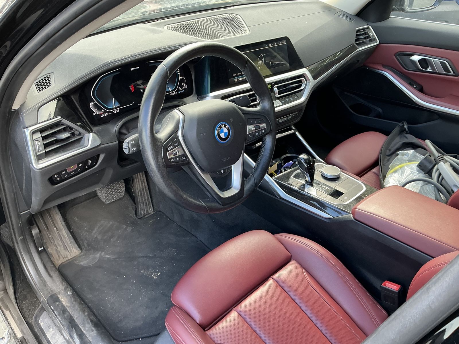 BMW 330 e Luxury Line R.Cam Leder Ambiente SHZ LED imagem 3