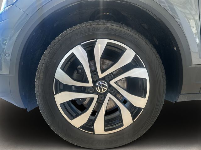 Volkswagen T-Roc 1.0TSI Active LED Navi StHz Kamera el.Heck