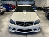 Mercedes-Benz C 63 AMG - Mercedes-Benz C 63 AMG: Weiß