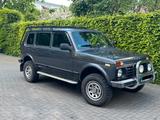Lada Niva Urban 4x4 Urban AHK, Sanders, Höherlegung - gebrauchte Lada Niva aus dem Jahr 2018
