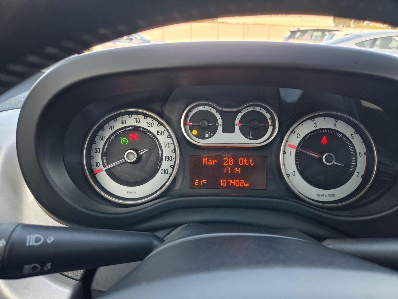 Fiat 500L 2012 — photo 12