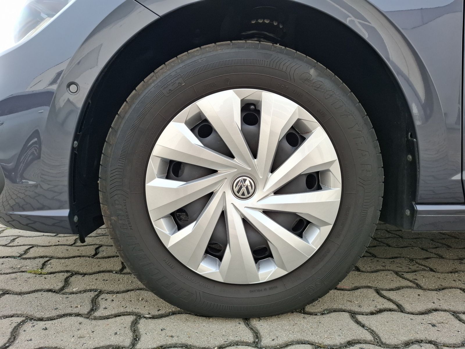 Fahrzeugabbildung Volkswagen Polo TSI Life DSG LED Klima AID ACC PDC SH