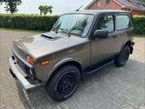 Lada Niva - graue Lada Niva