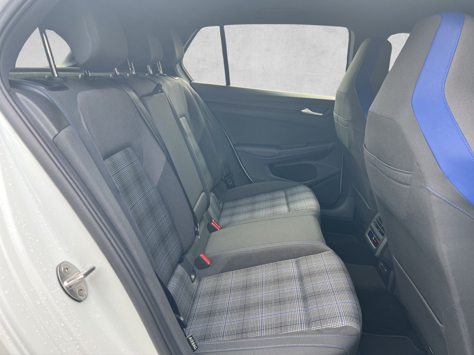 Golf VIII GTE 1.5 TSI eHybrid DSG AHK*Navi*LED