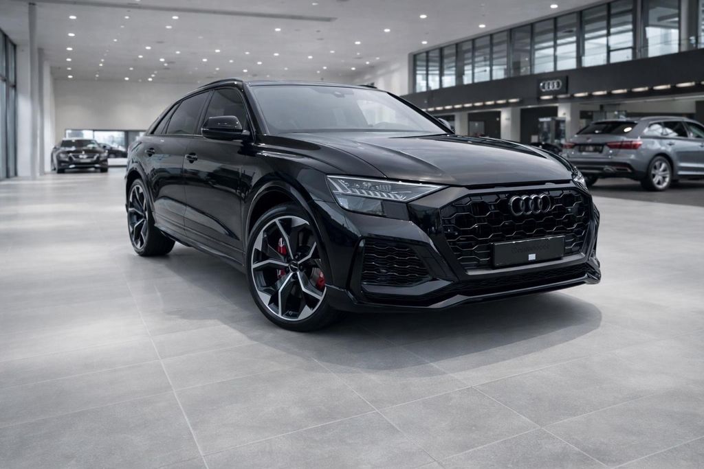 2023 Audi RSQ8