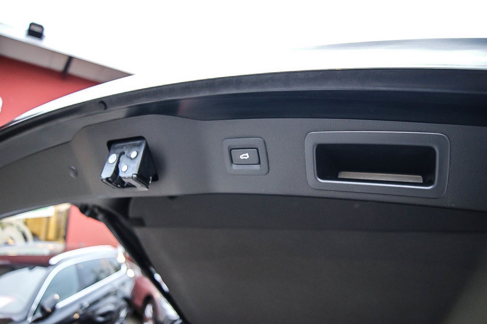 Fahrzeugabbildung Mazda CX-5 Sports-Line AWD MATRIX-LED 360° HUD ACC 19'